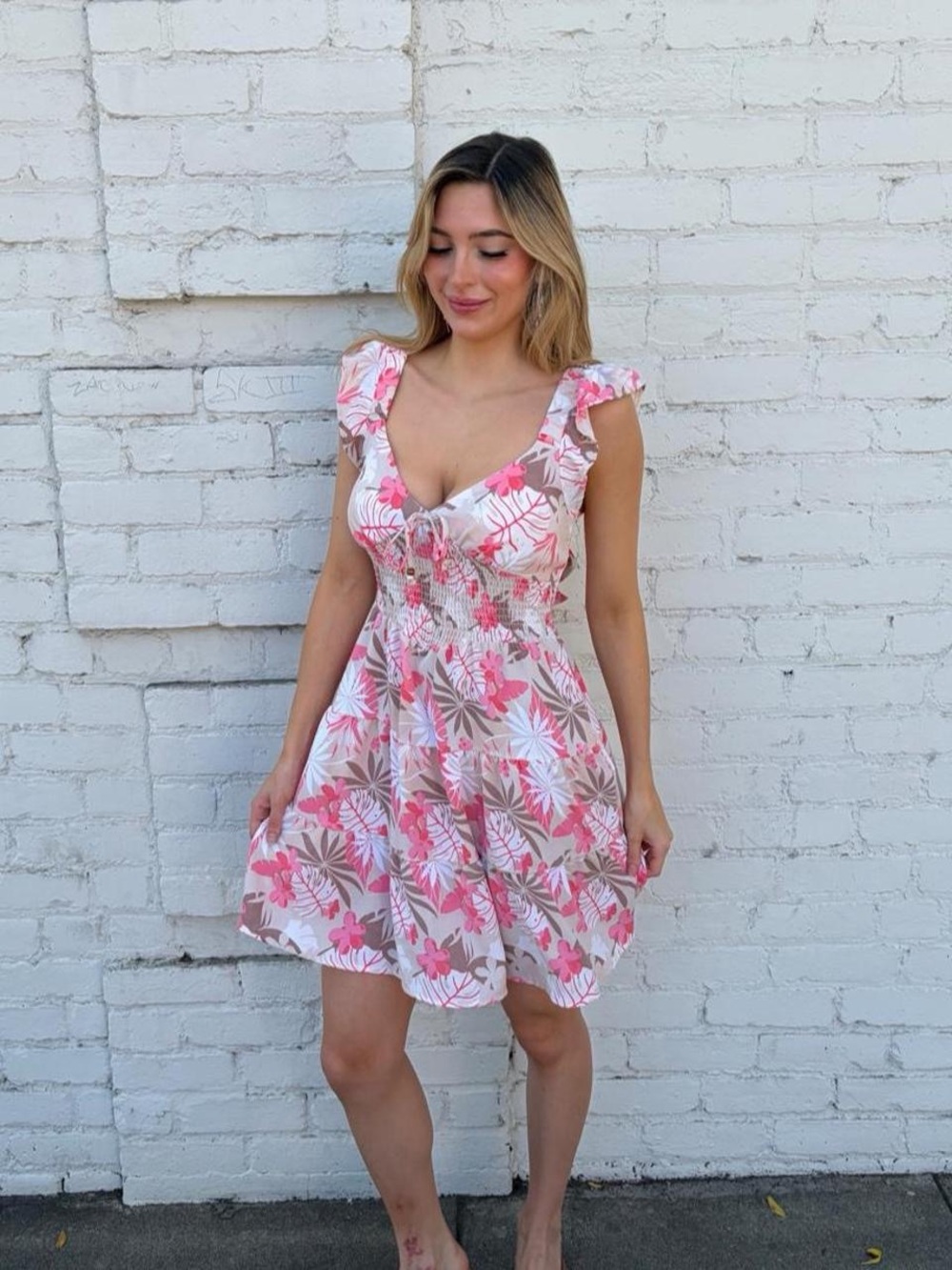 Madden NYC pink white floral print open back ruffled mini dress sz S #summerdres